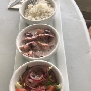 Pulpo arroz con coco