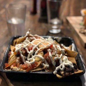 Nachos con puerco.