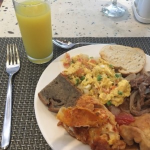 desayuno buffet (hospedaje)