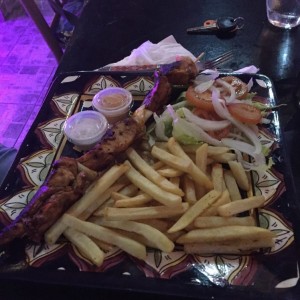 brocheta de pollo