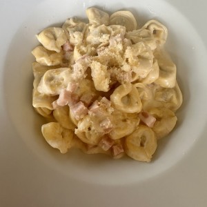 PASTAS - TORTELLINI ALLA PANNA