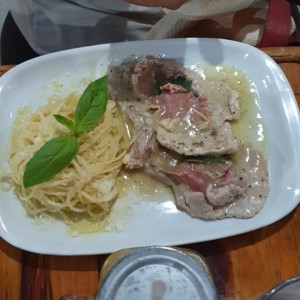 spaguetti con ternera saltimboca