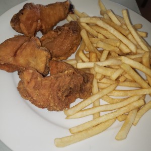 pollo frito con papas