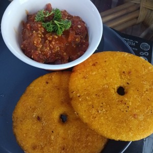 Salchicha Guisada con Tortillas