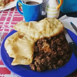 bistec con hojaldra  