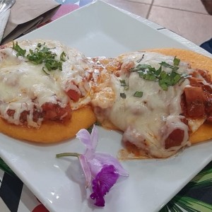 Huevos Rancheros con Tortilla 