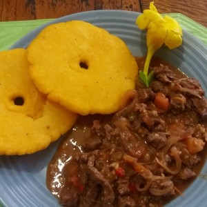 Bistec picado y tortillas