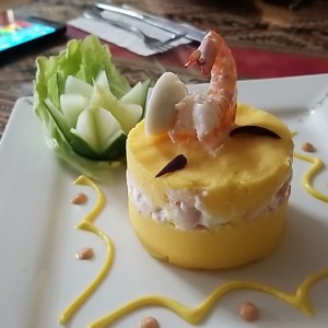 causa de camarones