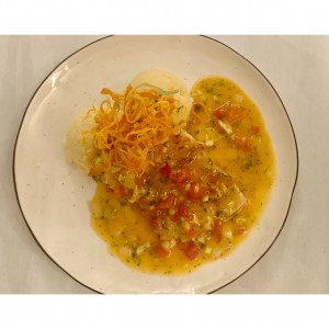 Filete de pescado al ajillo con pure