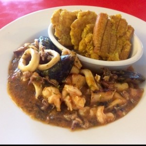 mixto de mariscos al ajillo 