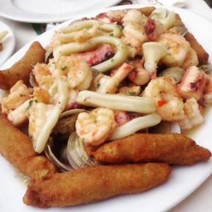 Mariscos Mixtos