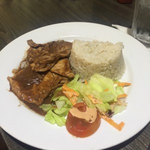 Pollo al Vino y arroz con coco