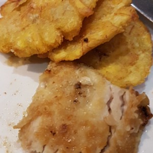 filete dorado con patacones