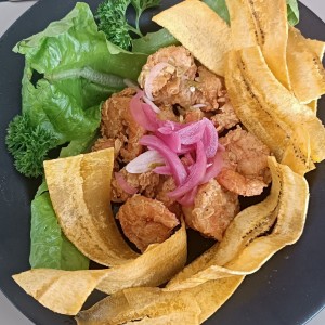 Ceviche frito de camarón 