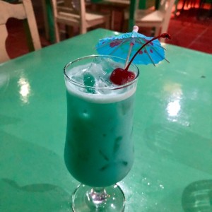 Coctel Blue Hawaii