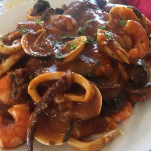 spaghetti con mariscos