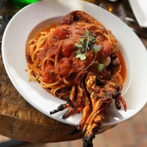 Linguine con Langosta y tomates cherry