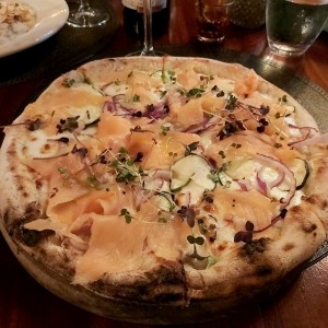 Pizza de Salmon 