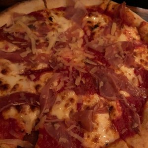 pizza de prosciutto crudo