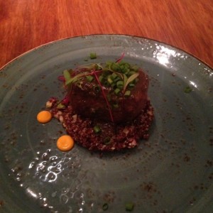 filete de rea en cama de quinoa