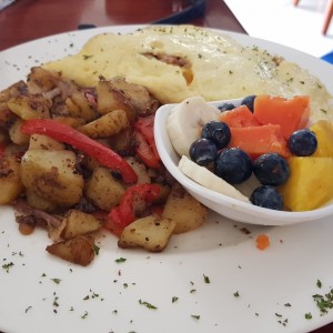 omelette con papas salteadas