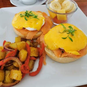 Huevos benedictinos 