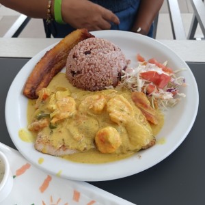 Filete de pescado a lo macho