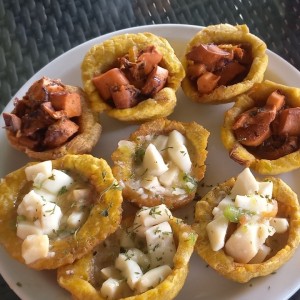 canastillas rellenas con pulpo y calamar