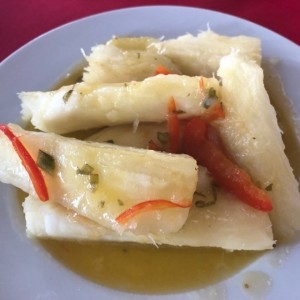 yuca al mojo