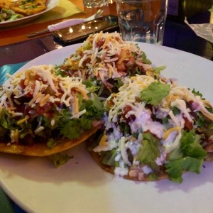 Tostadas de cerdo, carne molida 