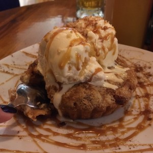 Strudel de Manzana con helado de vainilla