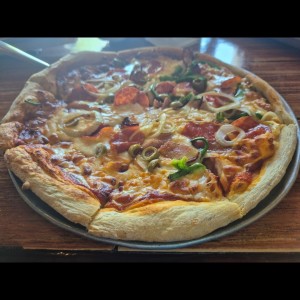 pizza romana con aceitunas