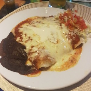 enchiladas rojas de carne