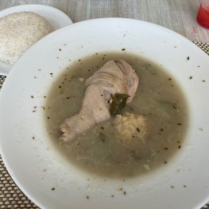 Sancocho con arroz blanco 