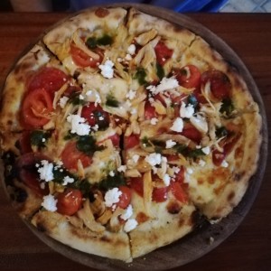 Pizza pollo&pesto