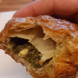 Pastelito de espinaca y queso