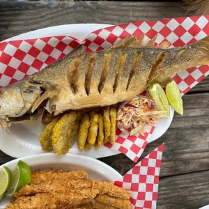 Pescado frito de 12 dolares