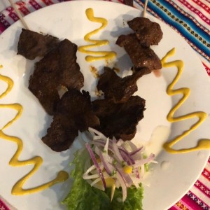 ANTICUCHOS