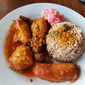 pollo guisado