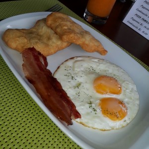 Desayuno Americano con hojaldre