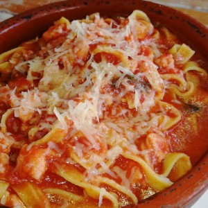 Fetuccini marinara con salmon