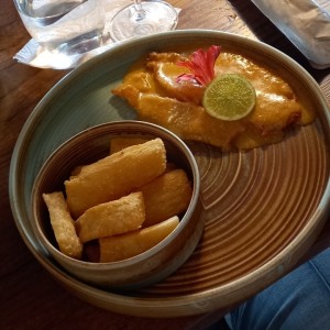 Filete de Pescado al Ajillo