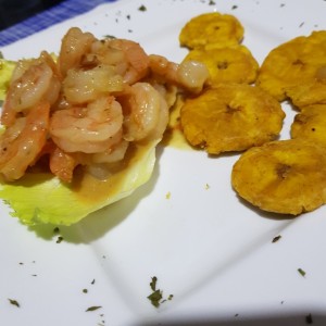 Camarones al ajillo