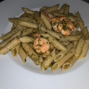 Penne con camarones