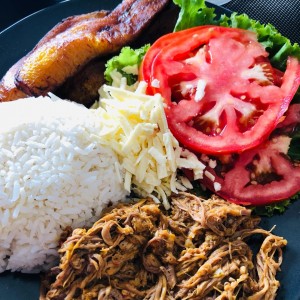 platillo venezolano, para almuerzo completo