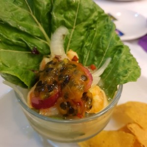 ceviche de camarones con culis de Maracuya 