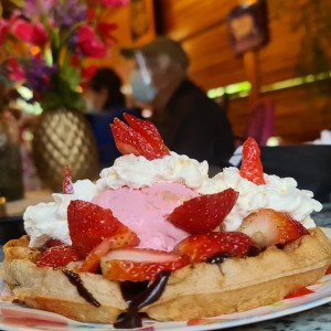 wafles con fresas 