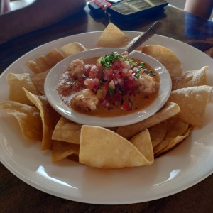 Nachos de camarones