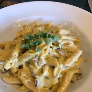 Penne a la carbonara