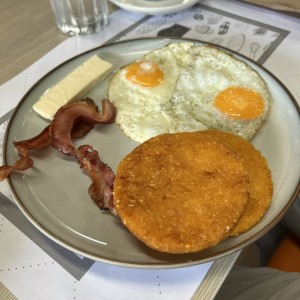 DESAYUNO - El Bajo Breakfast